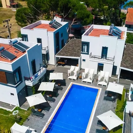 Szálloda Cunda Garden