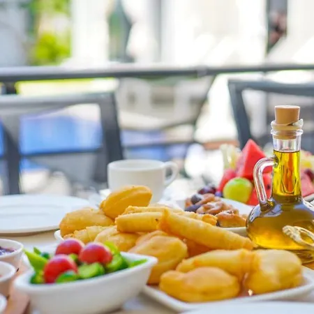 Szálloda Cunda Garden