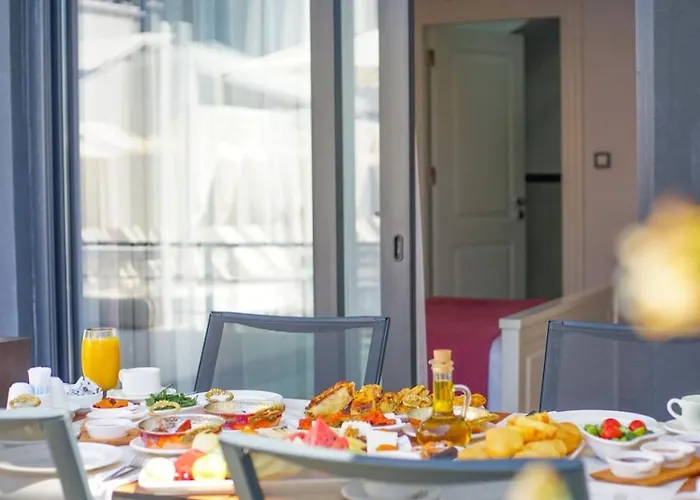 Cunda Garden מלון *